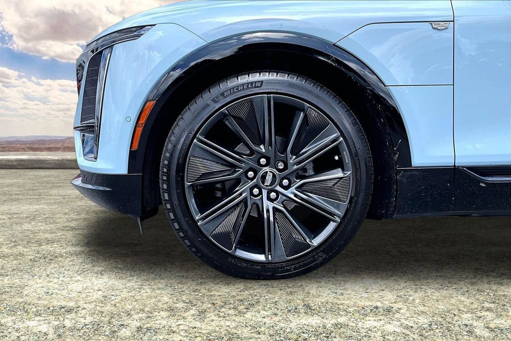 Used 2024 Cadillac Lyriq Sport w/ Nappa Leather Package AWD/4WD image 34