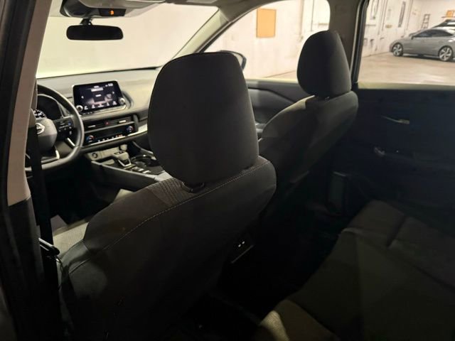 Certified 2025 Nissan Rogue SV image 26