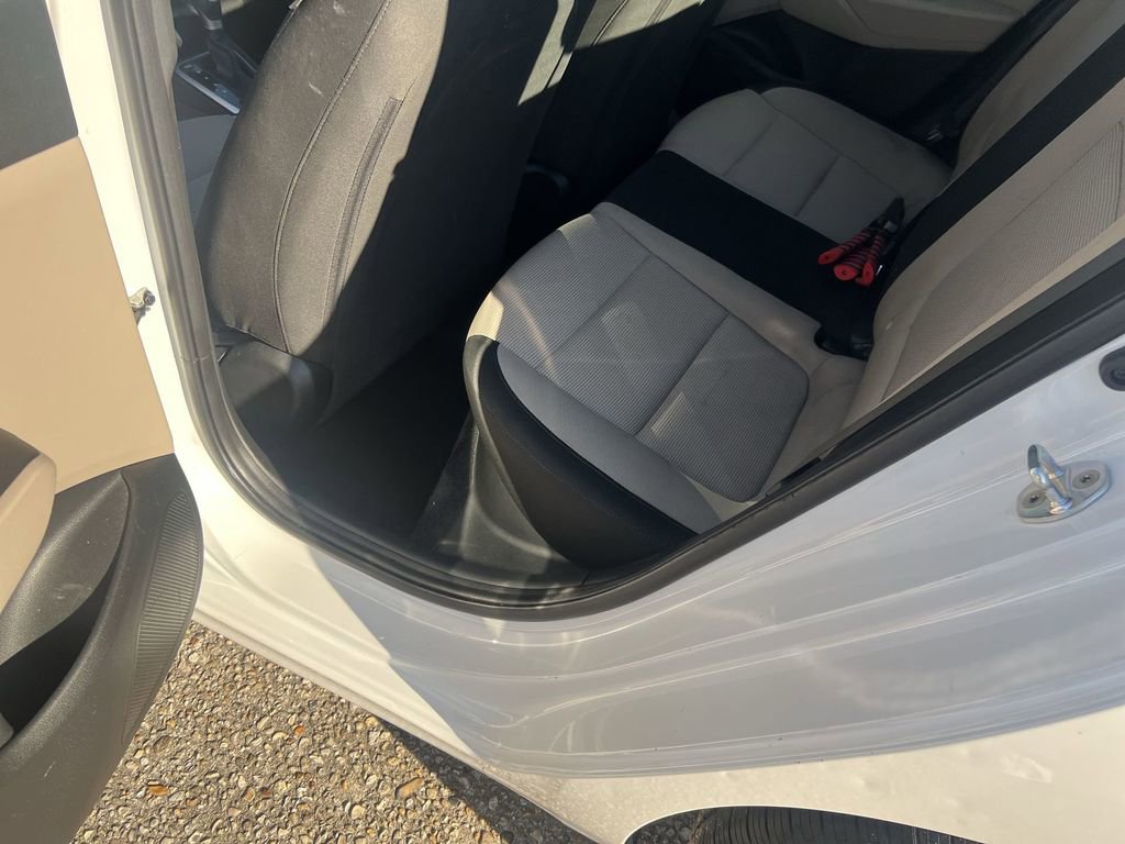 Used 2022 Hyundai Accent SE image 21