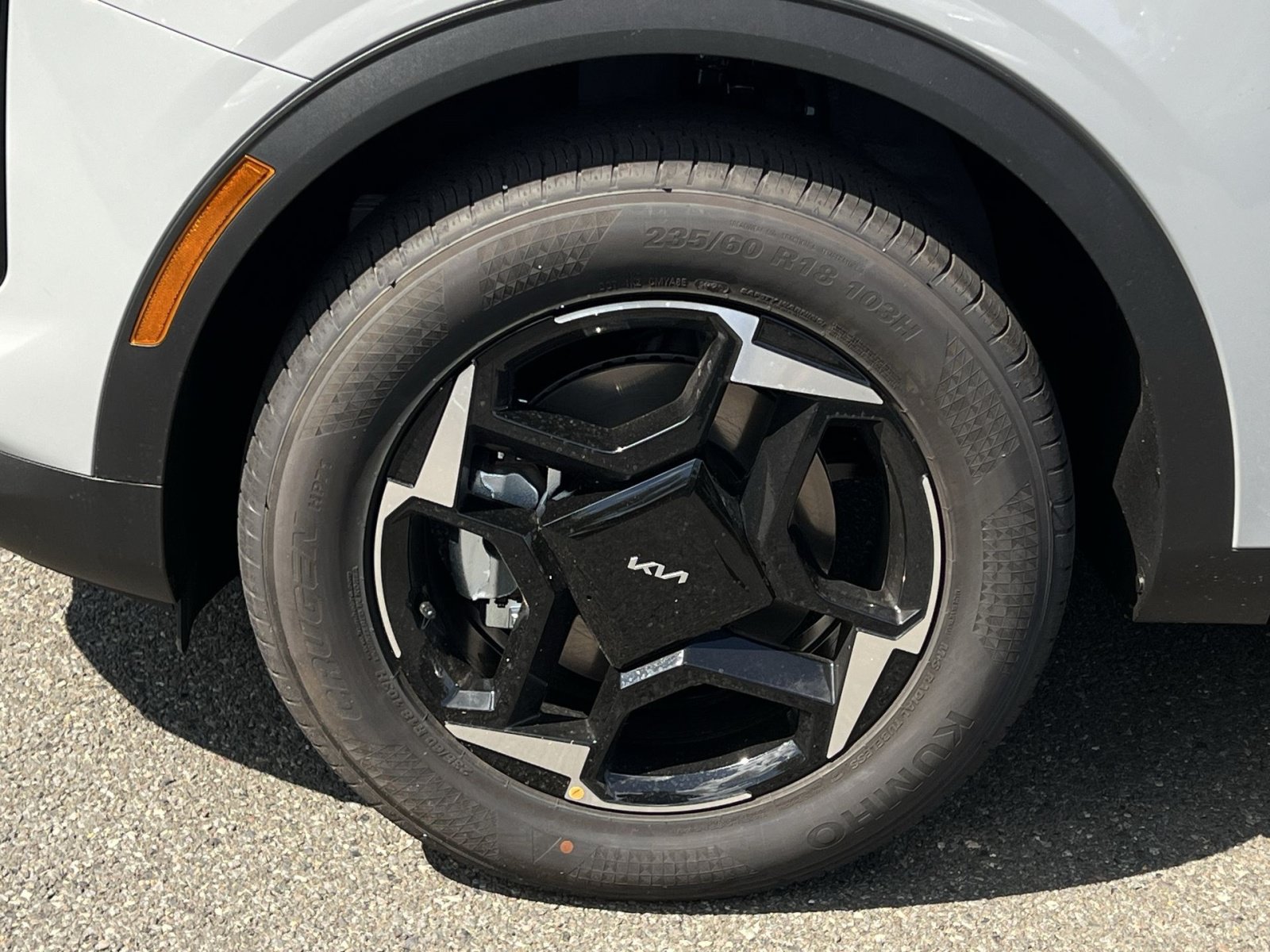 New 2027 Kia Sportage EX AWD/4WD image 17