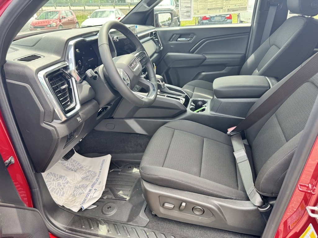 New 2025 GMC Canyon Elevation w/ Convenience Package image 15