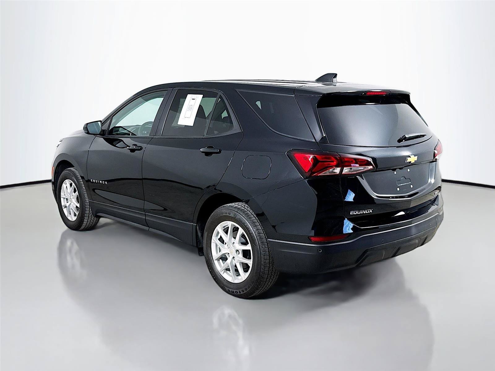 Used 2024 Chevrolet Equinox LS w/ LS Convenience Package AWD/4WD image 7