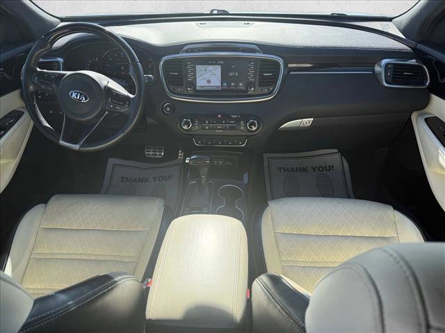 Used 2017 Kia Sorento SX image 17