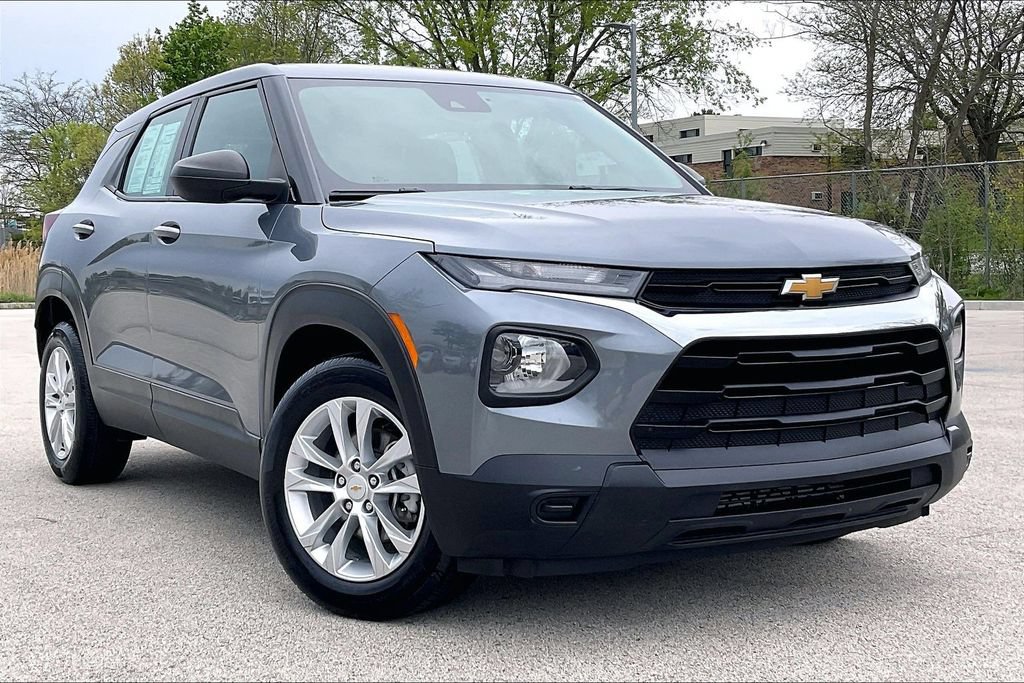 Used 2022 Chevrolet TrailBlazer LS FWD image 1