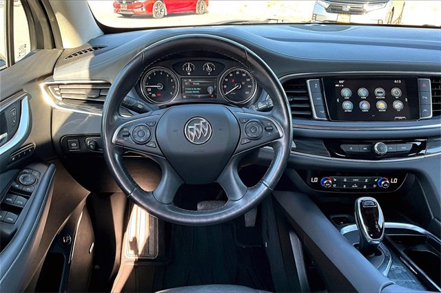 Used 2018 Buick Enclave Premium w/ Experience Buick Package image 5
