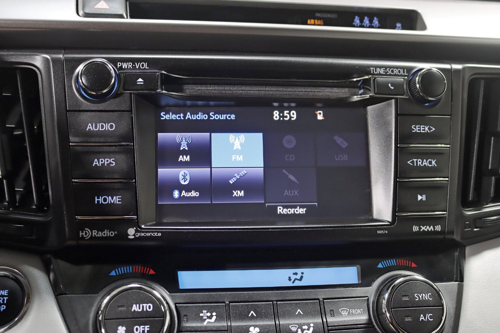 Used 2018 Toyota RAV4 XLE w/ Plus Extra Value Package AWD/4WD image 19