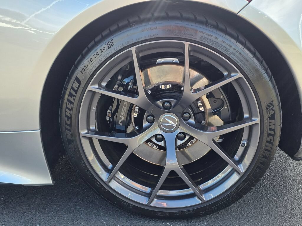 Used 2017 Acura NSX AWD/4WD image 23