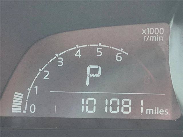 Used 2019 Toyota Yaris LE FWD image 9