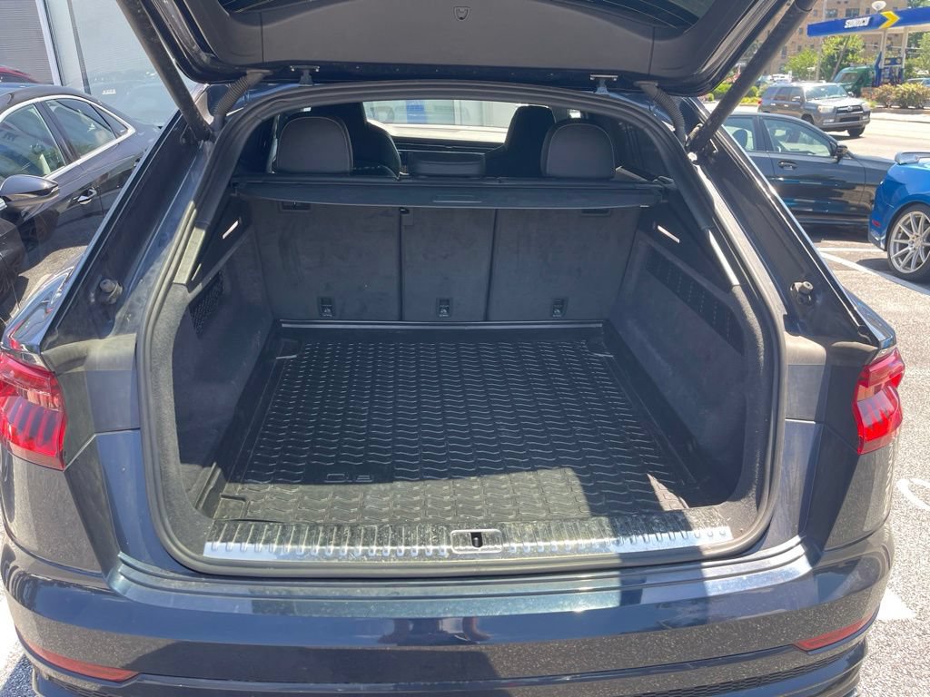 Used 2023 Audi SQ8 Prestige AWD/4WD image 10