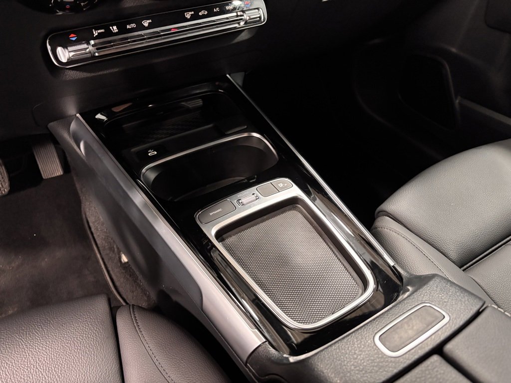 Certified 2025 Mercedes-Benz GLB 250 4MATIC image 15