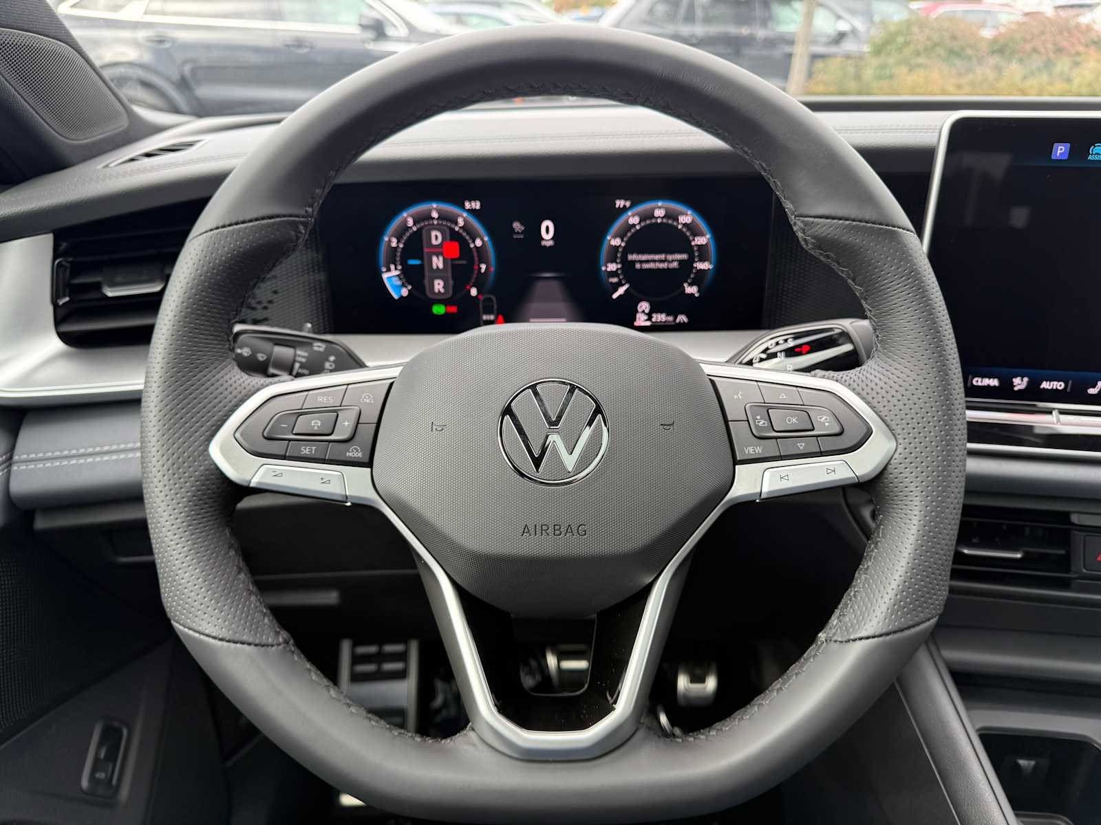 New 2026 Volkswagen Tiguan SE R-Line AWD/4WD image 14
