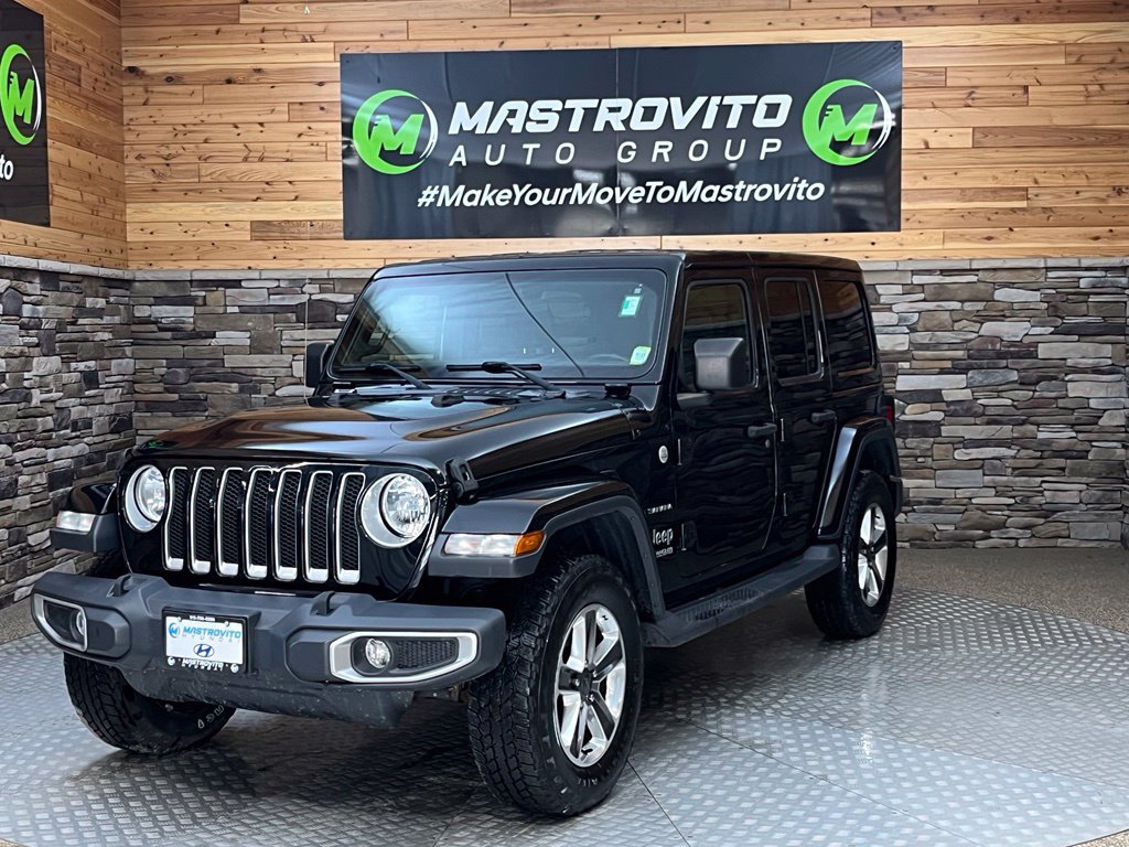 Used 2018 Jeep Wrangler Unlimited Sahara w/ Cold Weather Group AWD/4WD image 7