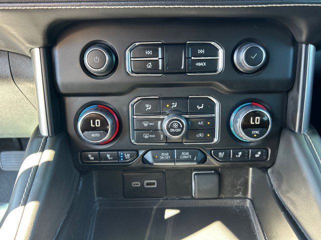 Used 2024 Chevrolet Tahoe Premier w/ Premium Package image 29