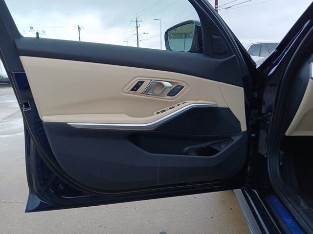 New 2026 BMW 330i Sedan w/ M Sport Package RWD image 16