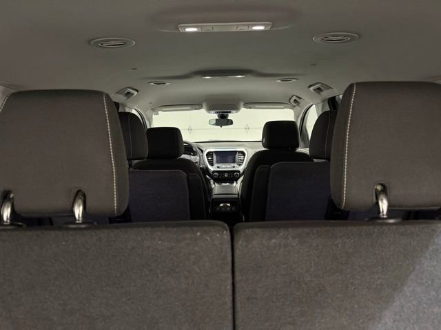 Certified 2023 GMC Acadia SLE w/ Driver Convenience Package image 10