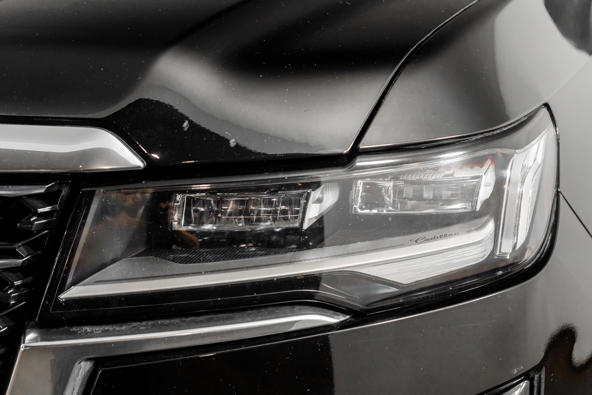 Used 2024 Cadillac Escalade ESV Premium Luxury image 24