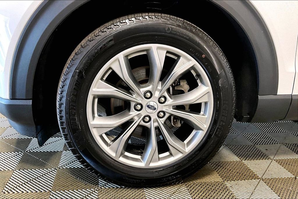 Used 2023 Ford Explorer Limited image 8