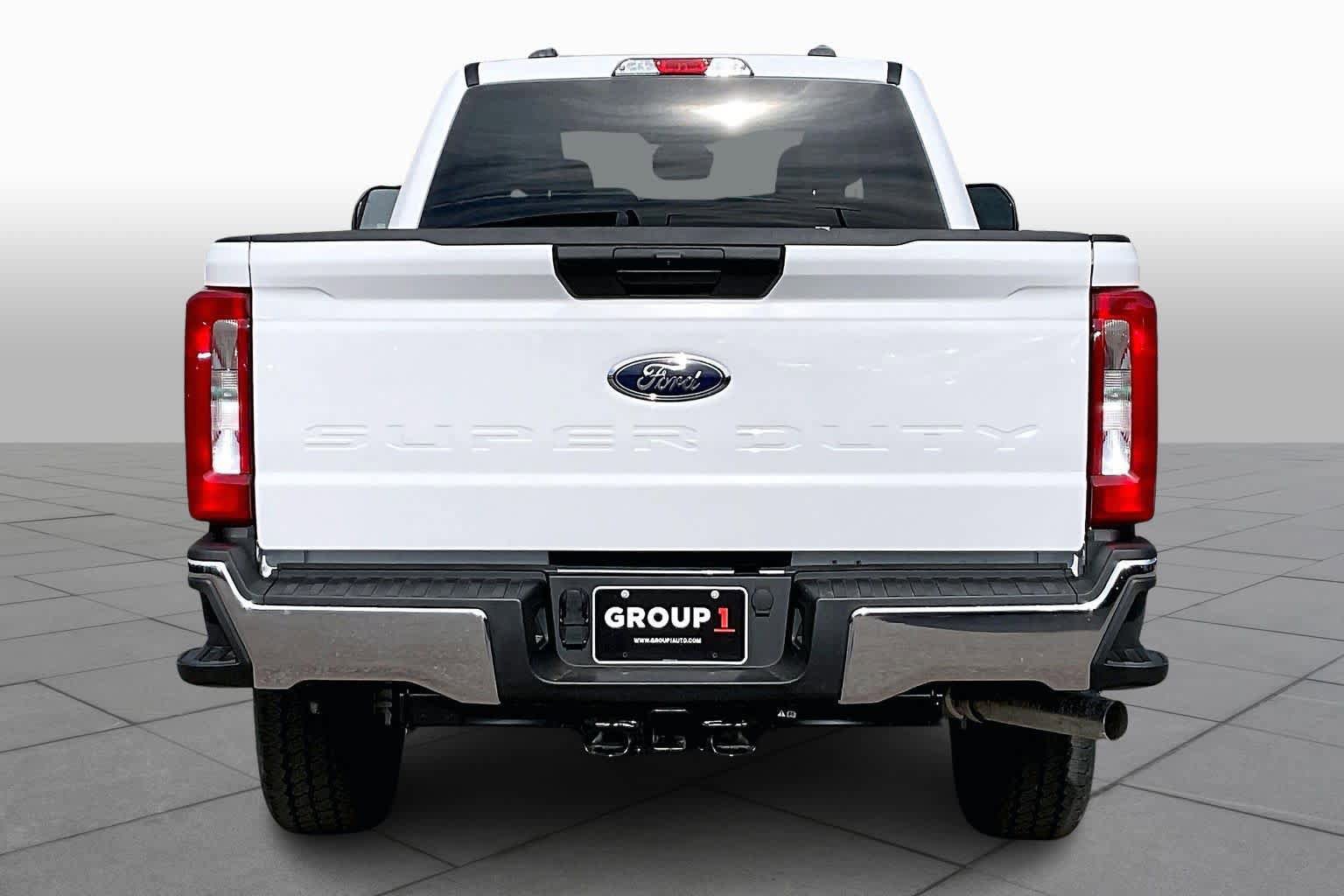 New 2026 Ford F350 XLT w/ FX4 Off-Road Package image 4