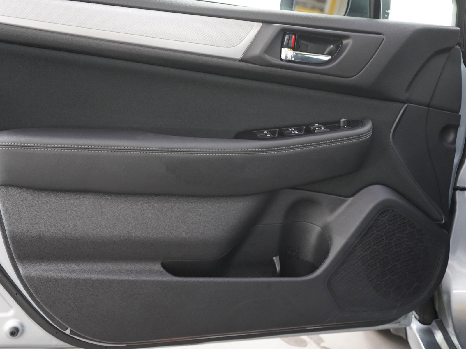 Used 2019 Subaru Legacy 2.5i Premium AWD/4WD image 17