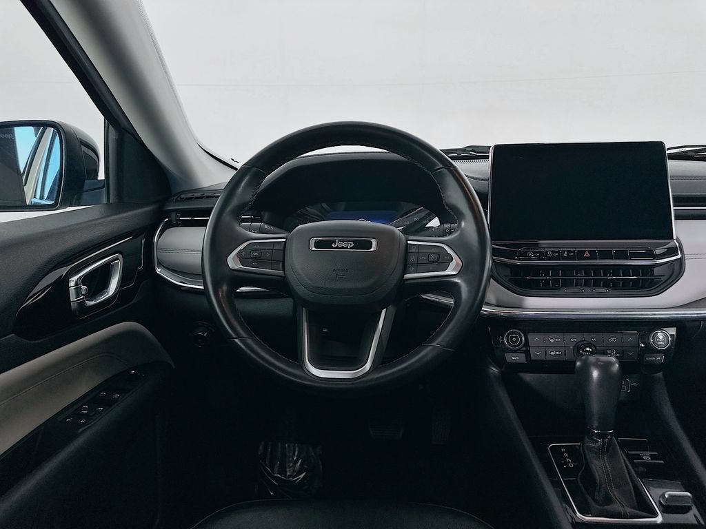 Certified 2022 Jeep Compass Limited AWD/4WD image 32