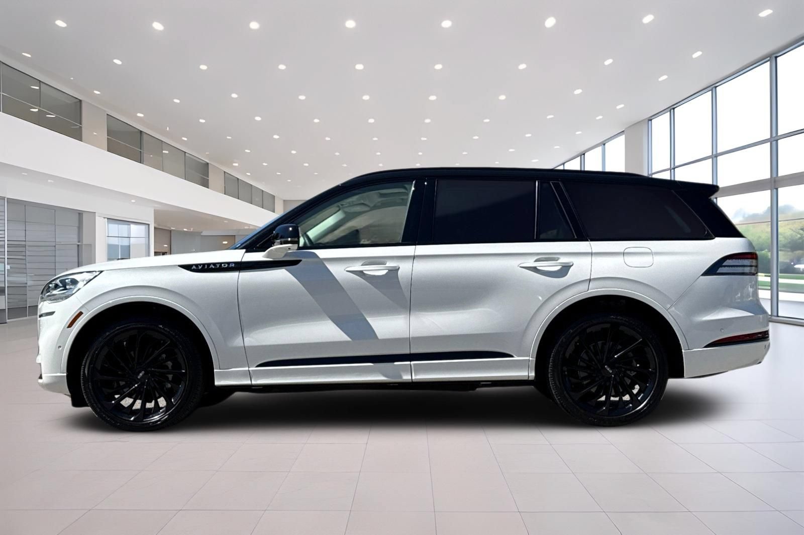 Certified 2023 Lincoln Aviator Black Label AWD/4WD image 7