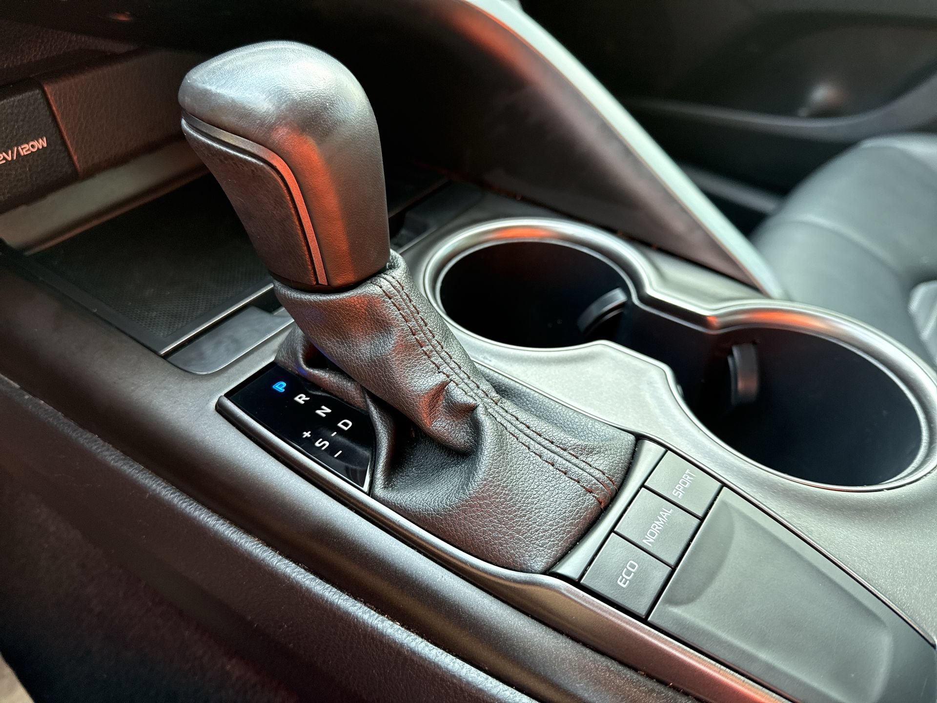 Certified 2024 Toyota Camry SE FWD image 21