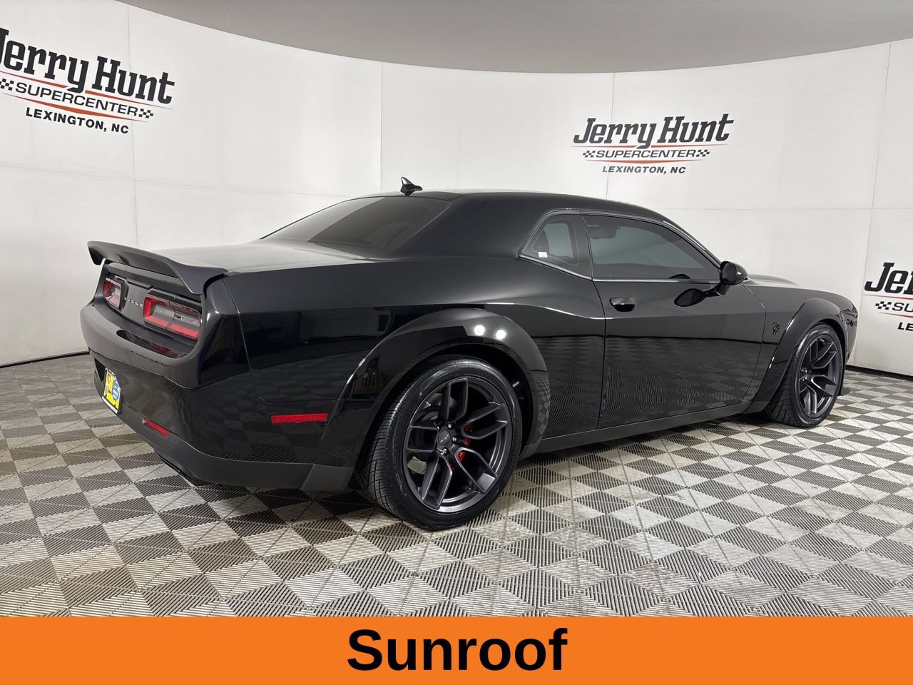 Used 2019 Dodge Challenger SRT Hellcat Redeye RWD image 5