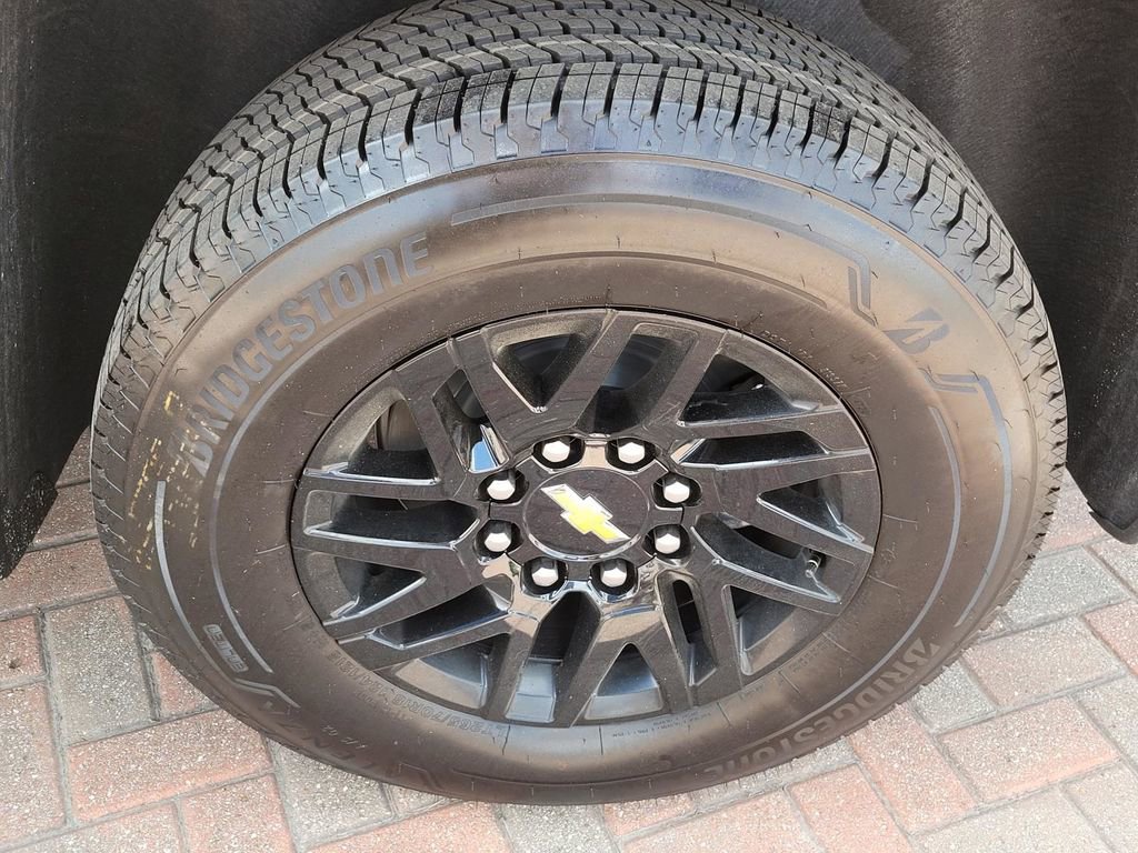 New 2026 Chevrolet Silverado EV LT image 5