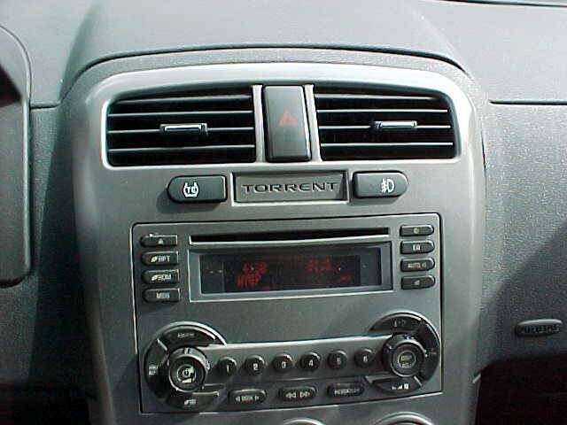 Used 2006 Pontiac Torrent 2WD image 21