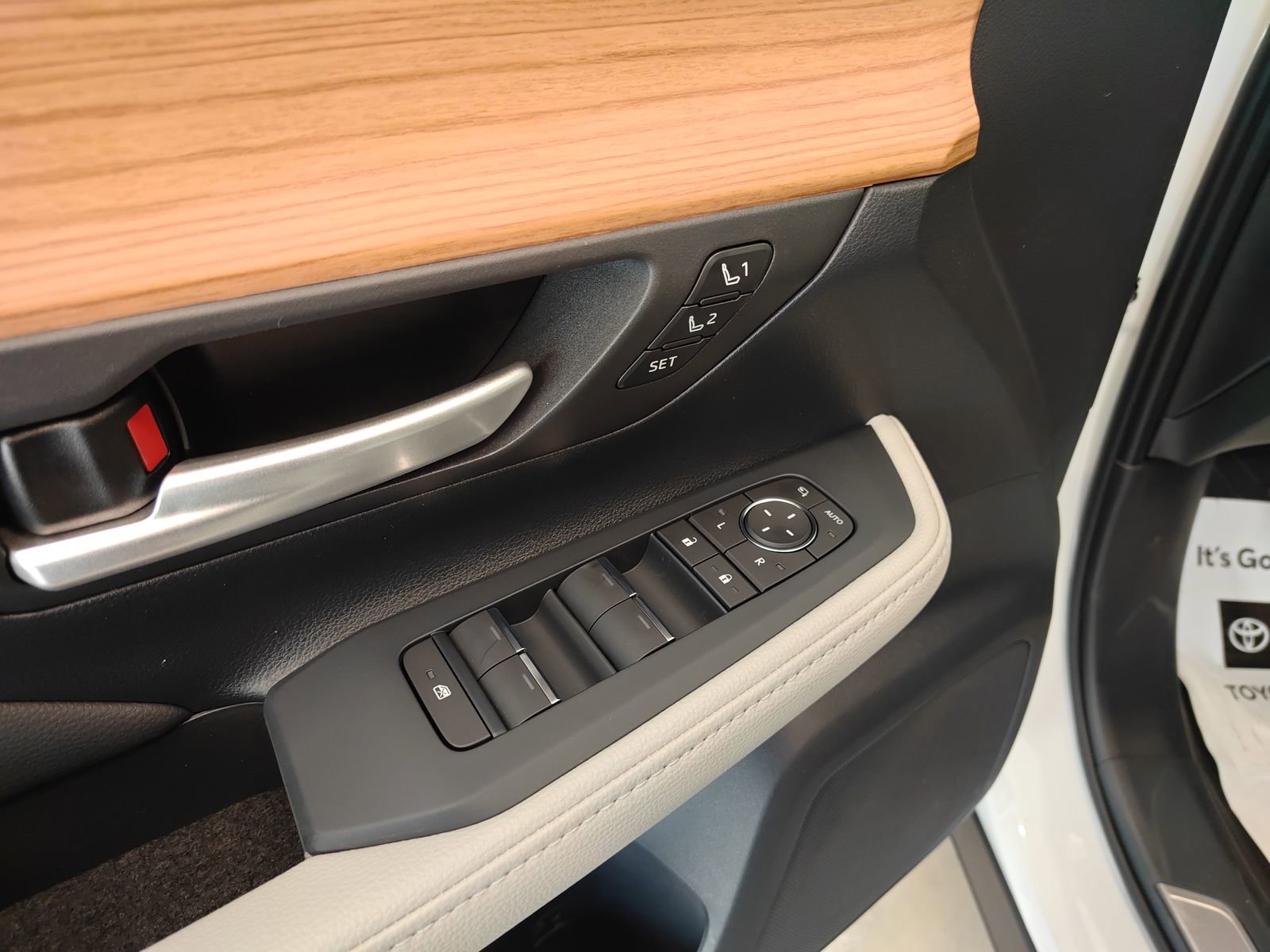 New 2026 Toyota Grand Highlander Limited image 10