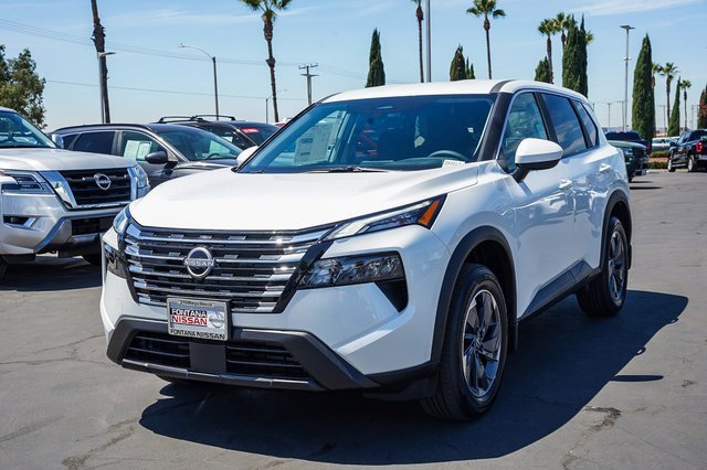 New 2026 Nissan Rogue SV image 4