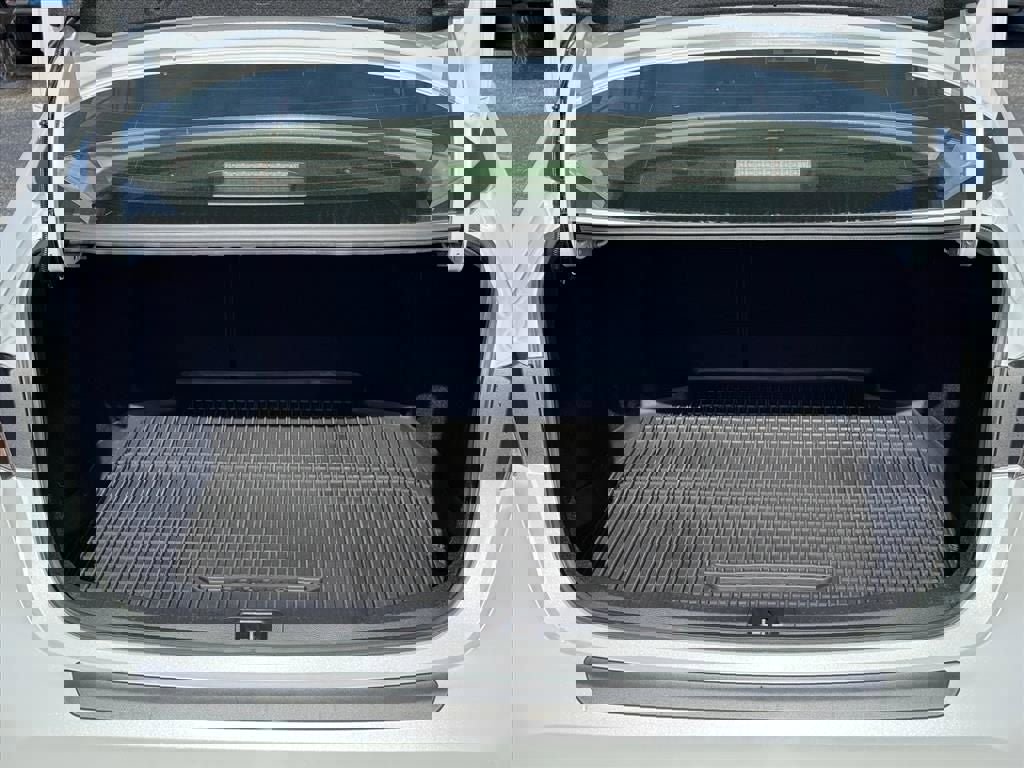 Certified 2025 Toyota Corolla SE w/ SE Premium Package image 14