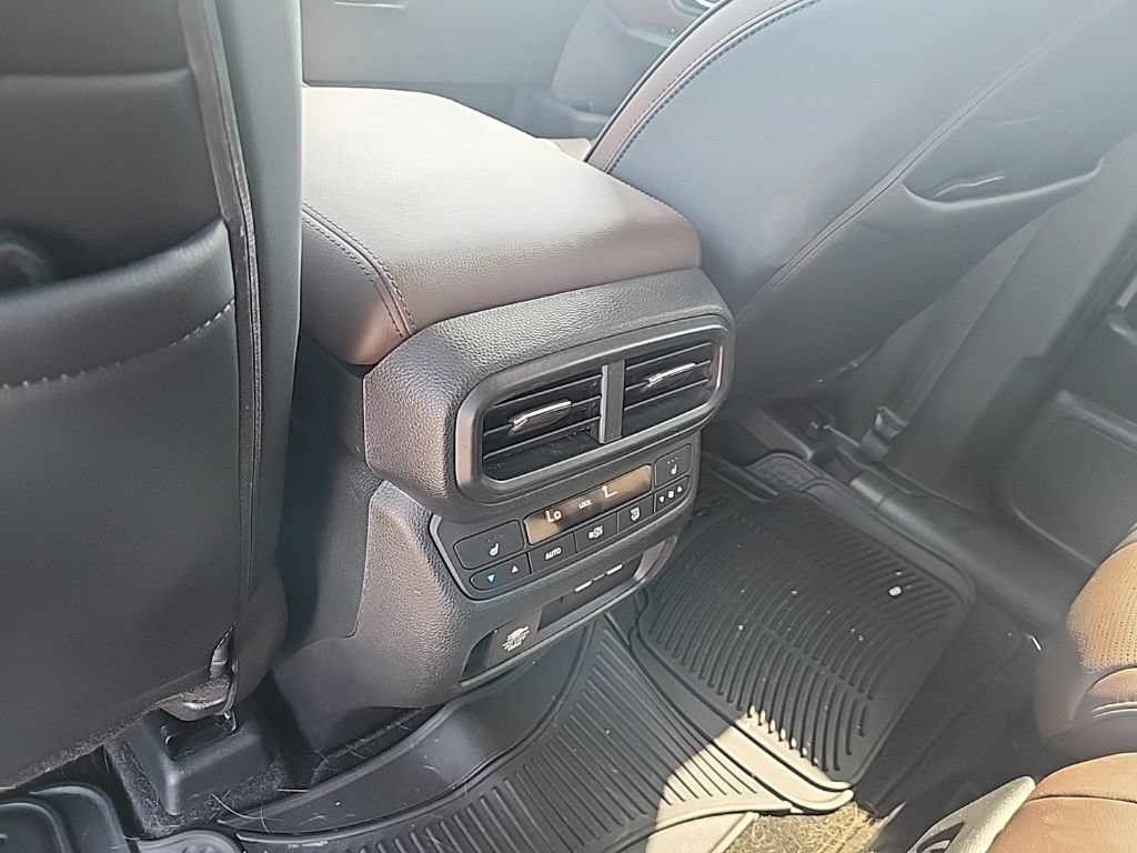 Used 2023 Honda Pilot Elite image 27