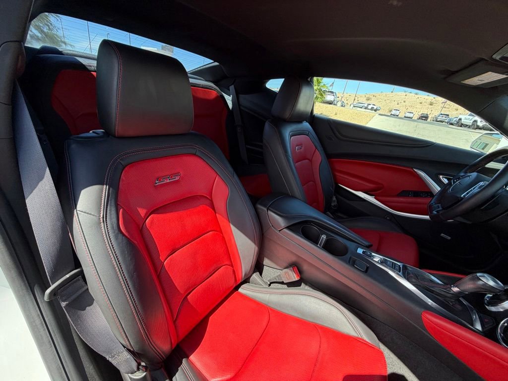 Used 2017 Chevrolet Camaro SS RWD image 16
