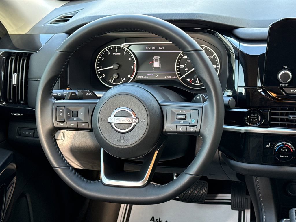 Used 2025 Nissan Pathfinder SV w/ Black Appearance Package image 13