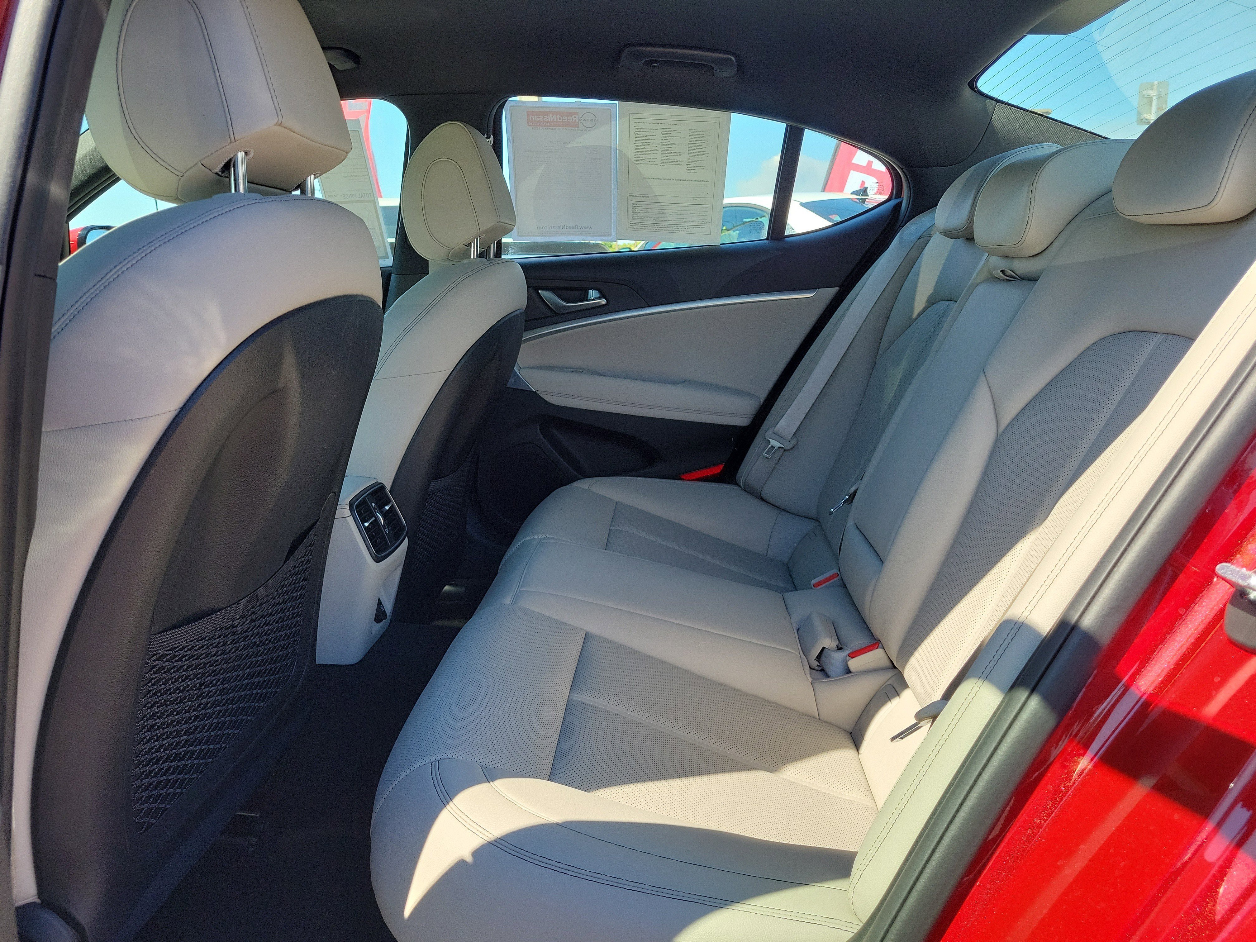 Used 2023 Genesis G70 2.0T RWD image 15
