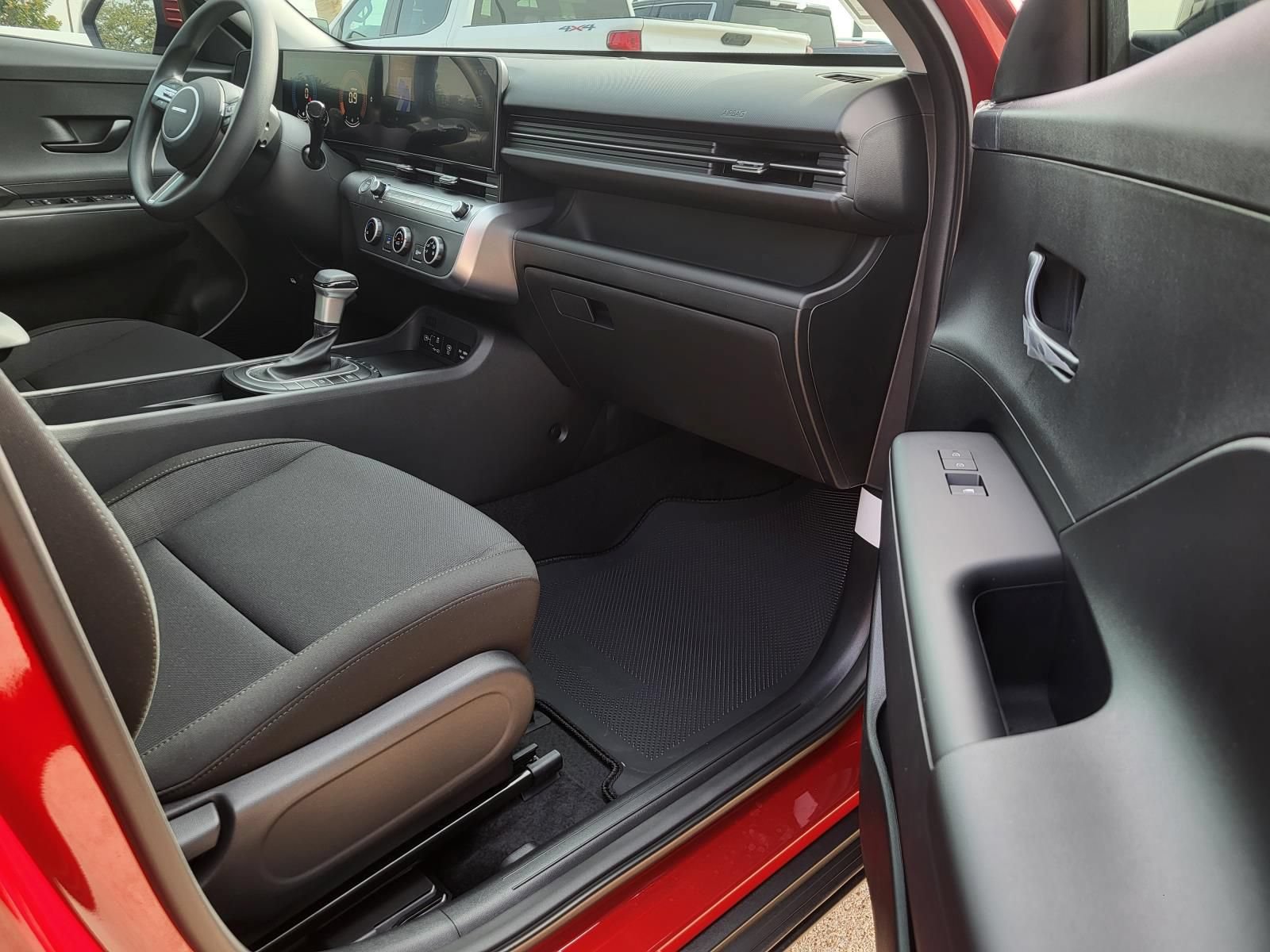 New 2026 Hyundai Kona SE FWD image 7
