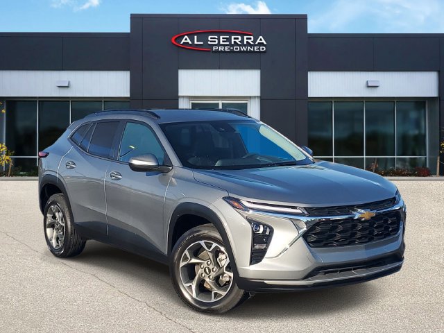 Certified 2024 Chevrolet Trax LT w/ Driver Confidence Package FWD image 1
