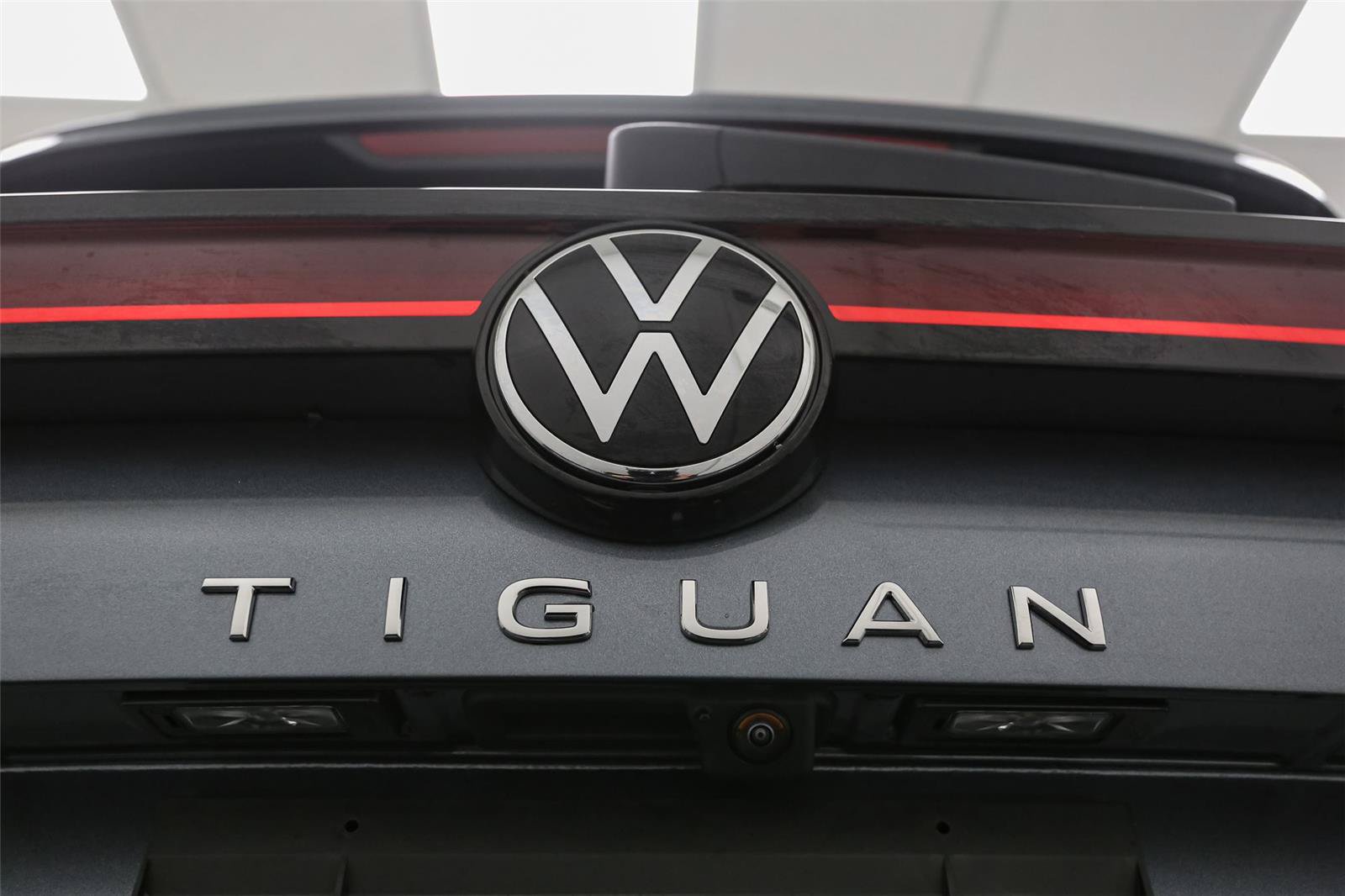 New 2026 Volkswagen Tiguan SE AWD/4WD image 12