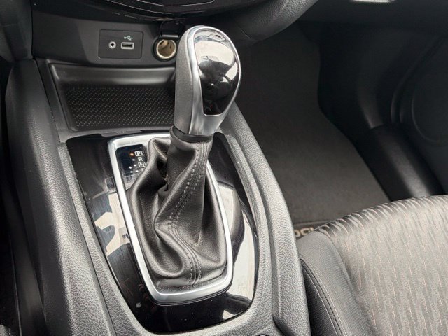 Used 2018 Nissan Rogue S AWD/4WD image 22