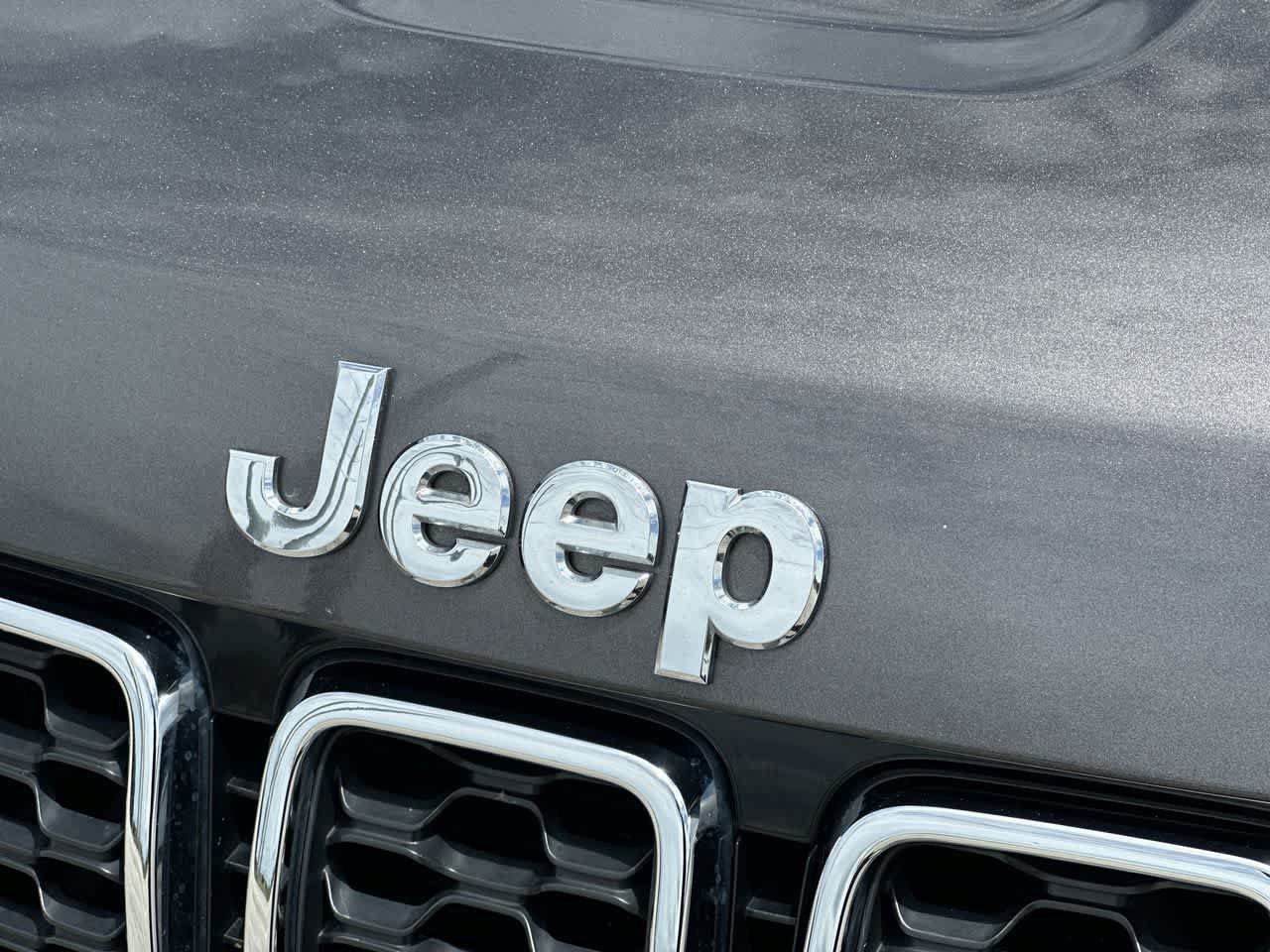 Used 2021 Jeep Grand Cherokee Limited w/ Luxury Group II AWD/4WD image 11