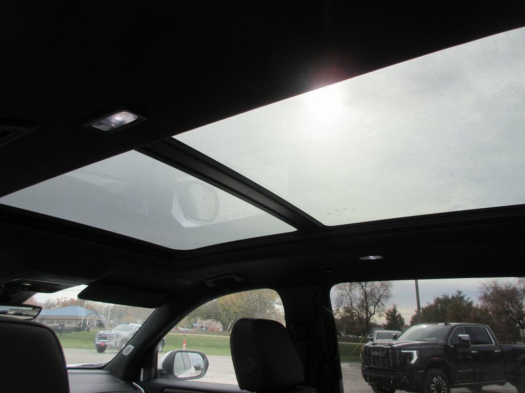 New 2026 GMC Acadia Denali Ultimate image 13