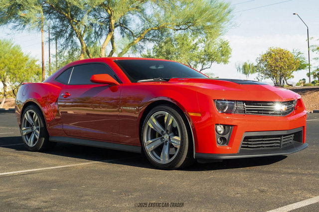 Used 2013 Chevrolet Camaro ZL1 RWD image 12