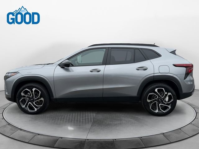 Used 2025 Chevrolet Trax RS w/ Driver Confidence Package image 2