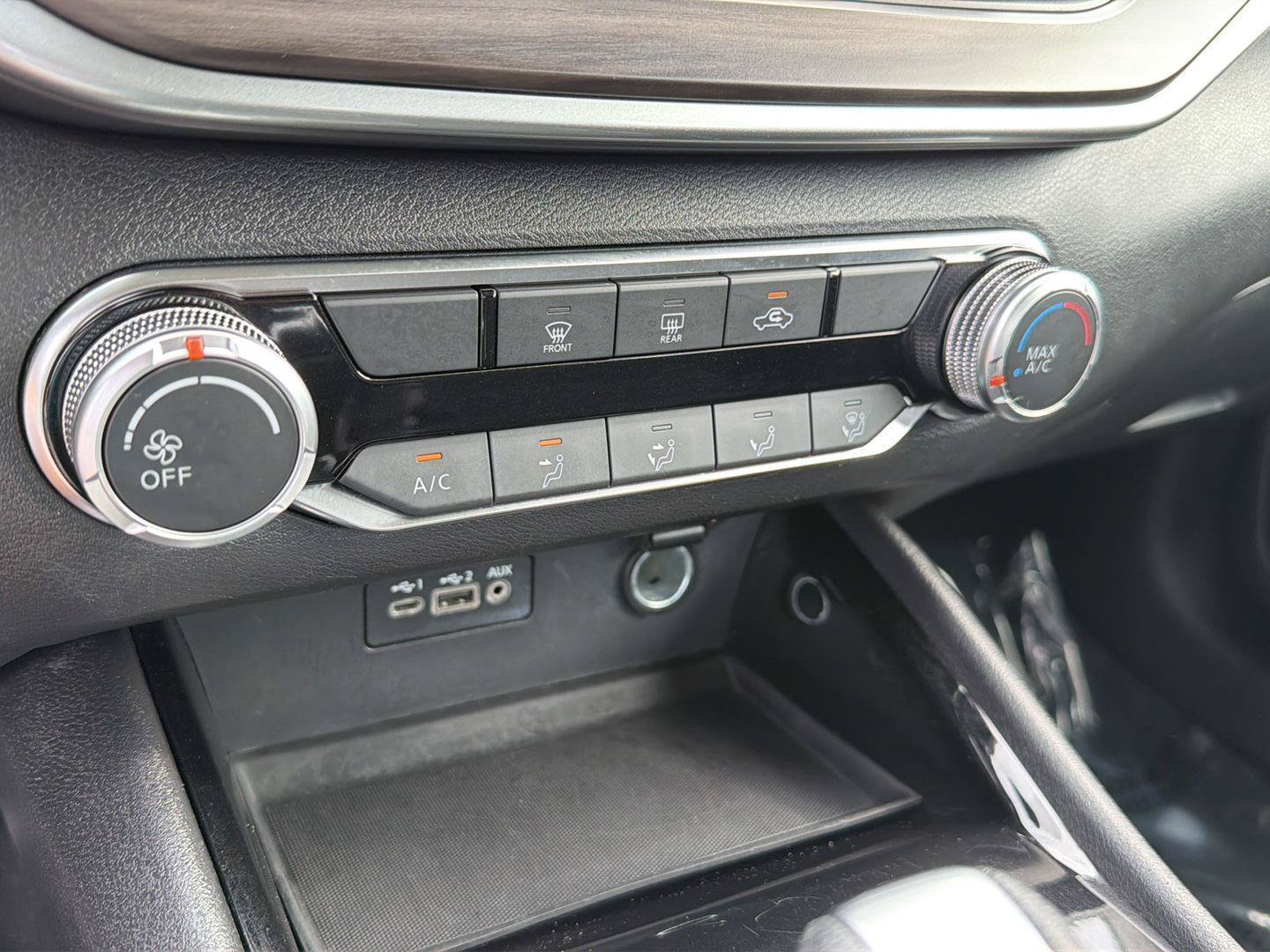 Used 2024 Nissan Altima 2.5 SV FWD image 26