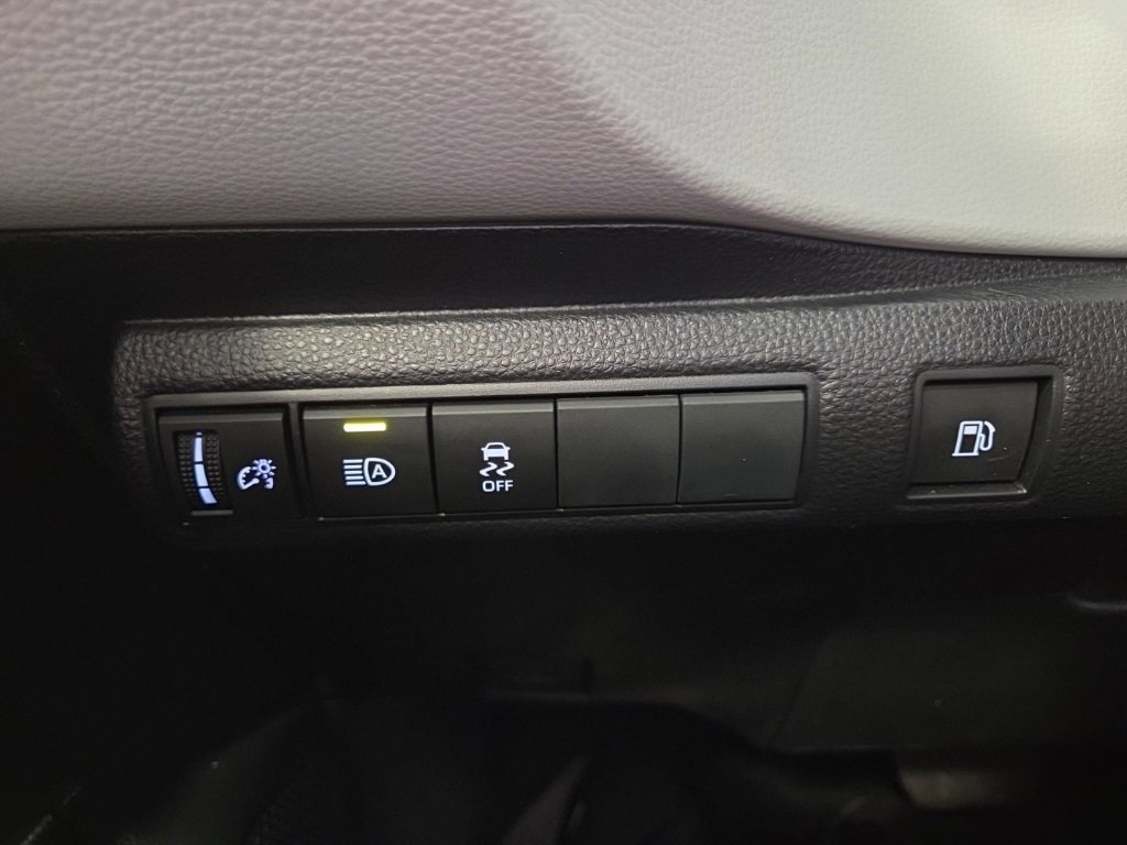 Used 2024 Toyota Corolla SE image 24