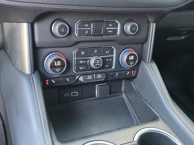 Used 2023 Chevrolet Suburban LT RWD image 24