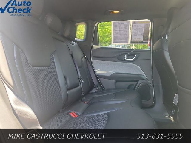 Used 2025 Jeep Compass Latitude AWD/4WD image 30