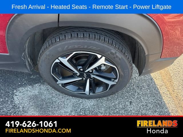 Used 2021 Chevrolet TrailBlazer RS w/ Sun and Liftgate Package FWD image 13