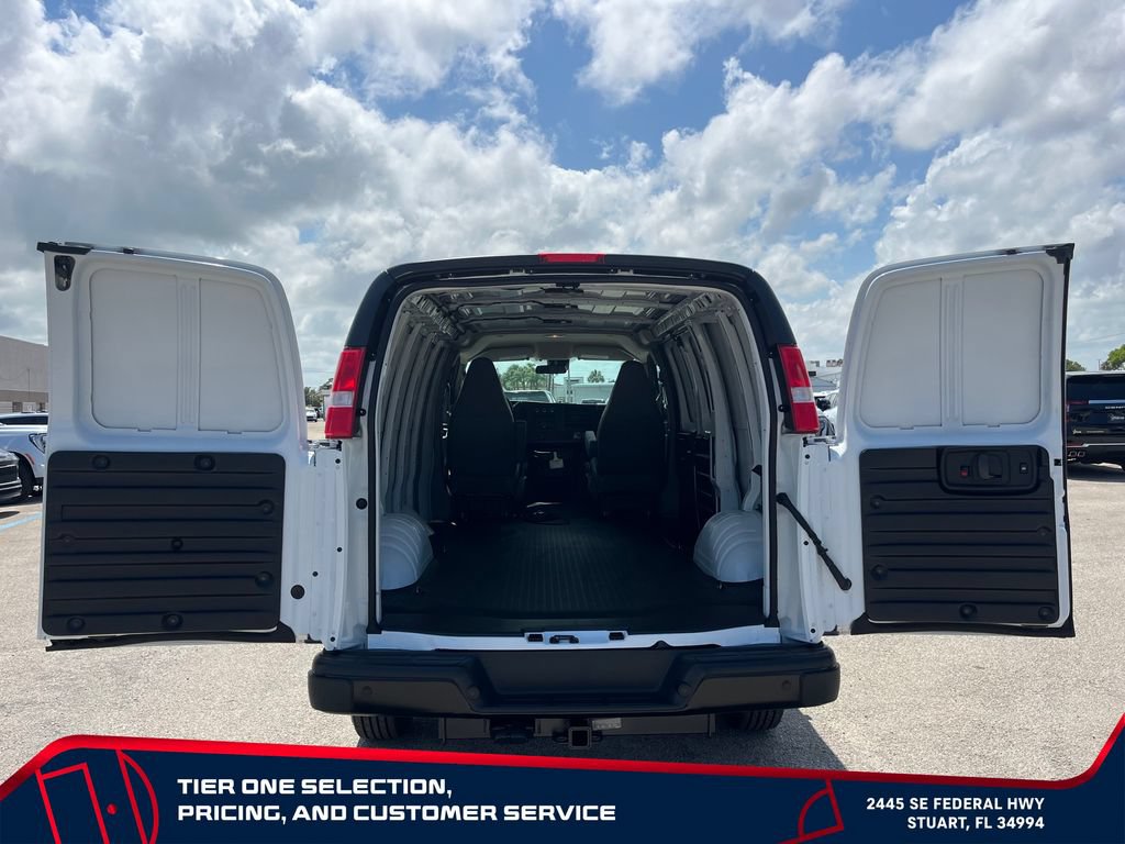New 2026 GMC Savana 2500 w/ Driver Convenience Package RWD image 11